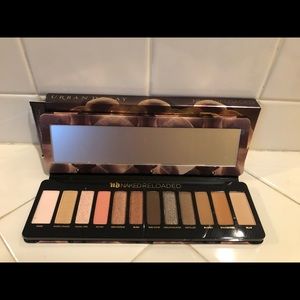 Naked reloaded eyeshadow pallet